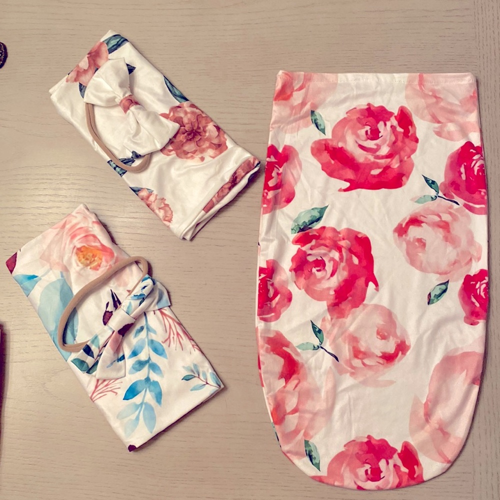 5 pc “coming home” set. 3 cases with two bows. NWOT